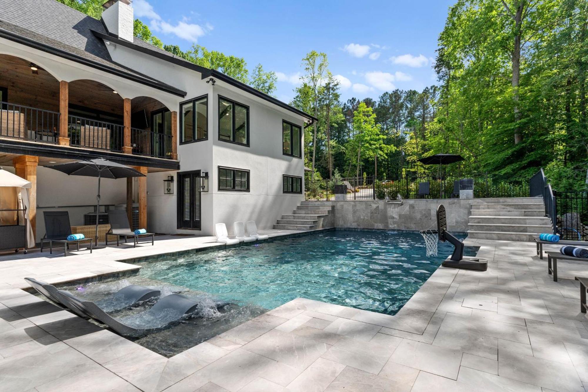 Take It To The Bank By Avantstay New Pool Hot Tub Sleeps 16 Denver Екстер'єр фото